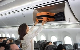 Jetstar thu phí hành lý xách tay để trên ngăn phía trên, chỉ miễn phí túi nhỏ đặt dưới ghế