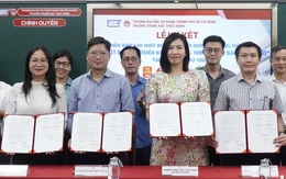 Đào tạo học sinh giúp người dân chuyển đổi số