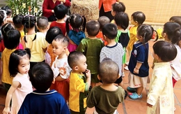 Mua đồng phục ngủ, người nói hợp lý người kêu 'vẽ vời'