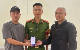Chuyển nhầm 5 tỉ đồng, người đàn ông ở Hà Nội chạy xe máy vào Quảng Trị để nhận lại tiền