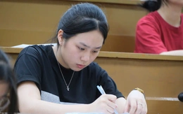 Phó thủ tướng yêu cầu rà soát học phí đại học: Các trường đang thu bao nhiêu?