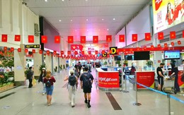 Rực rỡ cờ đỏ sao vàng, Vietjet đưa niềm vui Tết Độc lập vào từng chuyến bay