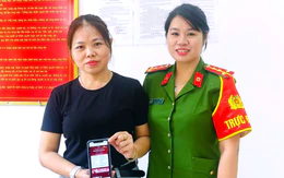 Bất ngờ nhận 300 triệu đồng vào tài khoản, nữ giáo viên ở Quảng Trị nhờ công an tìm trả