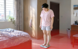 Sáng thức dậy làm 6 điều này, bạn sẽ bất ngờ với cân nặng của mình 
