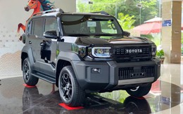 Đắt gần gấp đôi, Toyota Land Cruiser FJ vẫn bán chạy hơn Suzuki Jimny ở Việt Nam