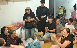 Từ ống kính đến 'Giải cứu quán vắng' và những cuộc đời bước qua khó khăn