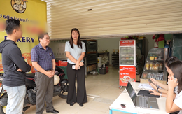 Hàng chục người có dấu hiệu ngộ độc sau khi ăn bánh mì tại tiệm mới mở ở Quảng Trị 