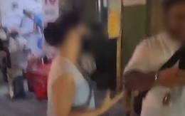 Video chủ quán nước ép bức xúc vì khách nước ngoài nghi đồ uống bị mốc, đánh giá 1 sao