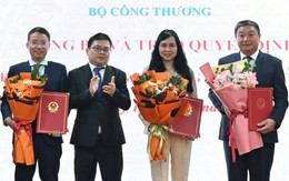 Bộ Công Thương công bố trao quyết định bổ nhiệm loạt lãnh đạo cục vụ