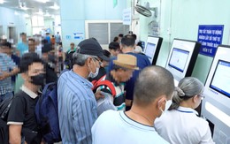 Bệnh viện tuyến cuối TP.HCM đông nghịt người khám, Bệnh viện Chợ Rẫy lập kỷ lục 10.000 lượt /ngày