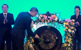 Nghi thức đánh cồng đón cột mốc chứng khoán Việt Nam nâng hạng