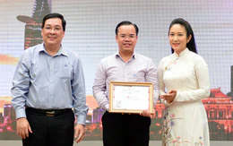 Trao giải và ra mắt sách 50 năm thành phố nghĩa tình của tôi: Vẹn nguyên tình người