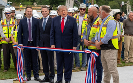 Ông Trump khánh thành bãi đáp trực thăng mới của Nhà Trắng
