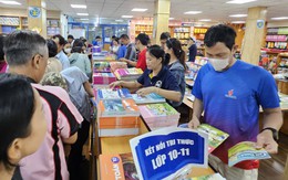 Giao địa phương in sách giáo khoa: Làm sao để vừa rẻ, vừa không còn cảnh thiếu sách?