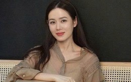 5 cách phối quần jeans giúp Son Ye Jin trẻ hơn tuổi