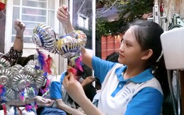 Gom ve chai làm 600 chiếc lồng đèn Trung thu tặng trẻ em vùng cao