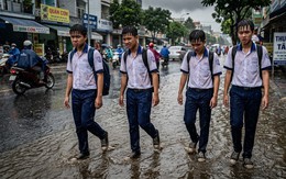Quy định phải mang giày ba ta đi học là 'cứng nhắc, làm khổ học sinh'