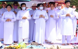 Hàng vạn người về Tòa Thánh Tây Ninh dự chay, cúng đại lễ Hội yến Diêu Trì Cung