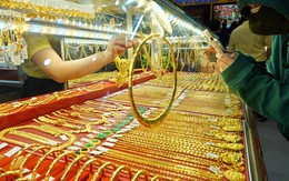 Giá vàng hôm nay: Vàng tăng nhẹ nhưng vẫn dưới 4.300 USD, lợi suất Mỹ lên cao nhất 19 năm