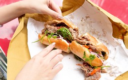 Ổ bánh mì 88.000 đồng của đầu bếp Mỹ có gì đặc biệt mà khách xếp hàng chờ mua?