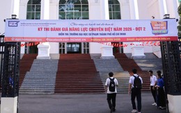 Trường sư phạm đào tạo đa ngành, trường đa ngành lại tuyển sư phạm