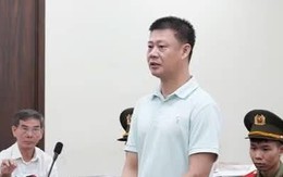 Ông Đinh Tiến Hùng từng được tòa Yên Bái tuyên không phạm tội, chiều nay chờ tòa phán quyết về 2 tội danh