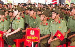 Lễ khai giảng tại những ngôi trường đặc biệt ở miền Tây