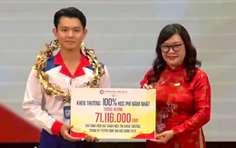 Thủ khoa Trường đại học Y Dược Cần Thơ nhận học bổng 100% học phí năm học