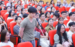 Vì sao Y Hà Nội giữ 'đặc sản' hô tên, chọn chuyên ngành bác sĩ nội trú suốt 11 năm?