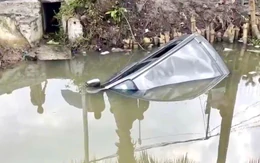 Nguyên nhân ban đầu vụ ô tô chở 5 người rời tiệc đồng đội lao xuống mương, hai vợ chồng tử vong