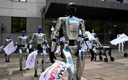 Robot kêu gọi bảo vệ việc làm của con người
