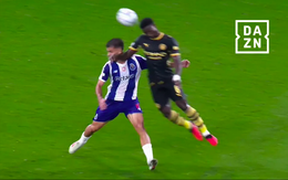 Guehi thoát thẻ đỏ, cầu thủ Man City và Porto xô xát trên đường hầm giữa hiệp