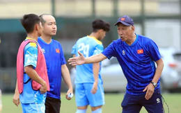 Vì sao HLV Hàn Quốc thành công ở Việt Nam, còn HLV Nhật Bản thì chưa?
