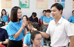 Hơn 100 sinh viên Trường đại học Lạc Hồng học 'Làm báo cùng Tuổi Trẻ'