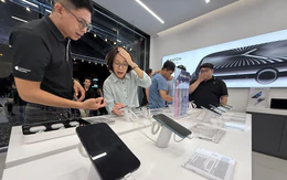 Thị trường chùng xuống chờ iPhone 18 ra mắt