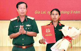 Vợ Thượng sĩ Kpă Thiêp được tuyển dụng vào Trung đoàn 66