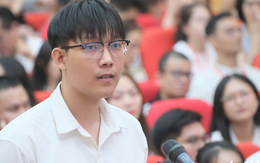Video thủ khoa bác sĩ nội trú Y Hà Nội chọn sản phụ khoa khiến cả hội trường vỗ tay rần rần