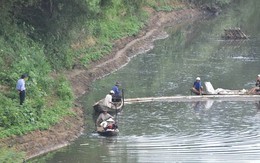 Trên 14,5 tấn dầu tràn ra sông Trà Khúc