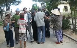 Video bạn đọc: Hành khất đeo bám khách lễ chùa