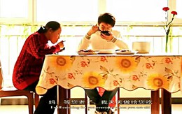 Bữa cơm tặng mẹ