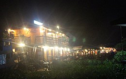 Lật nhà hàng nổi, nhiều người mất tích