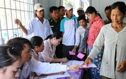 Cử tri cả nước đi bầu cử