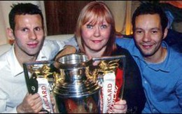 Ryan Giggs "léng phéng" với em dâu?