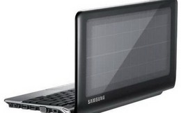 Laptop dùng năng lượng mặt trời xuất xưởng