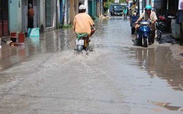 Hẻm biến thành sông