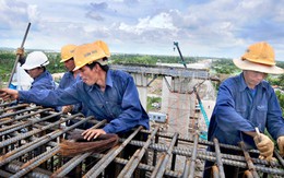 Đường cao tốc chắp cánh phát triển