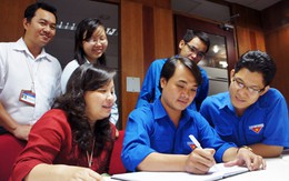 Hội trại thanh niên ngoại vụ "Góp đá xây Trường Sa"