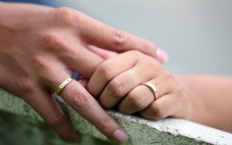 Anh và em và người thứ tư