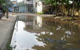 Đường vào ga Phan Thiết đầy ổ voi, ổ gà
