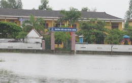 Hạ lưu sông Cả ngập nặng